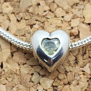 PANDORA ESSENCE COLLECTION COMPATIBLE PERIDOT HEART STERLING SILVER CHARM